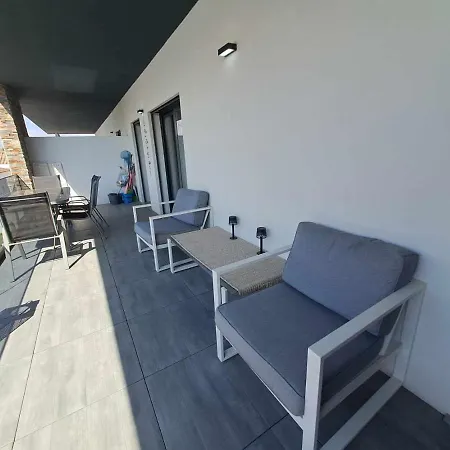 - Beautiful Modern One Bedroom First Floor With Communal Pool Apartment